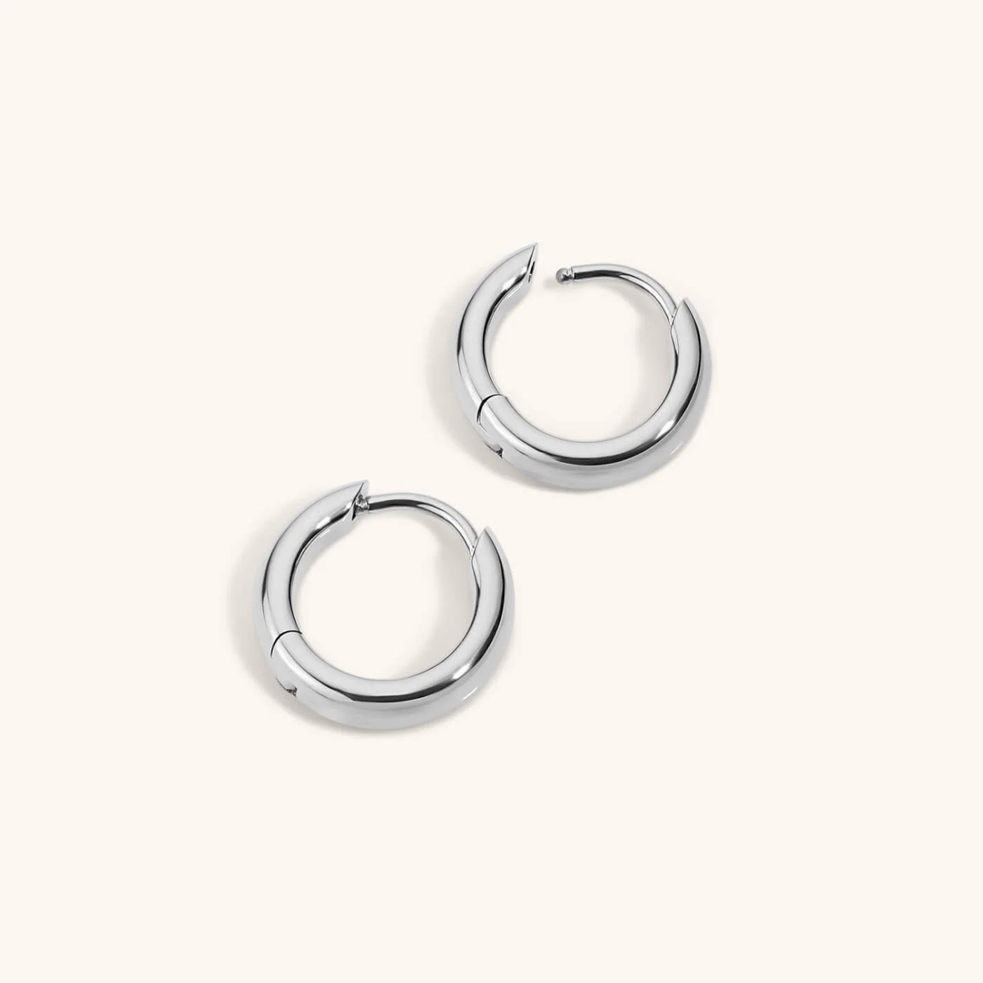 Bold Huggie Hoops in Titanium - Image 7