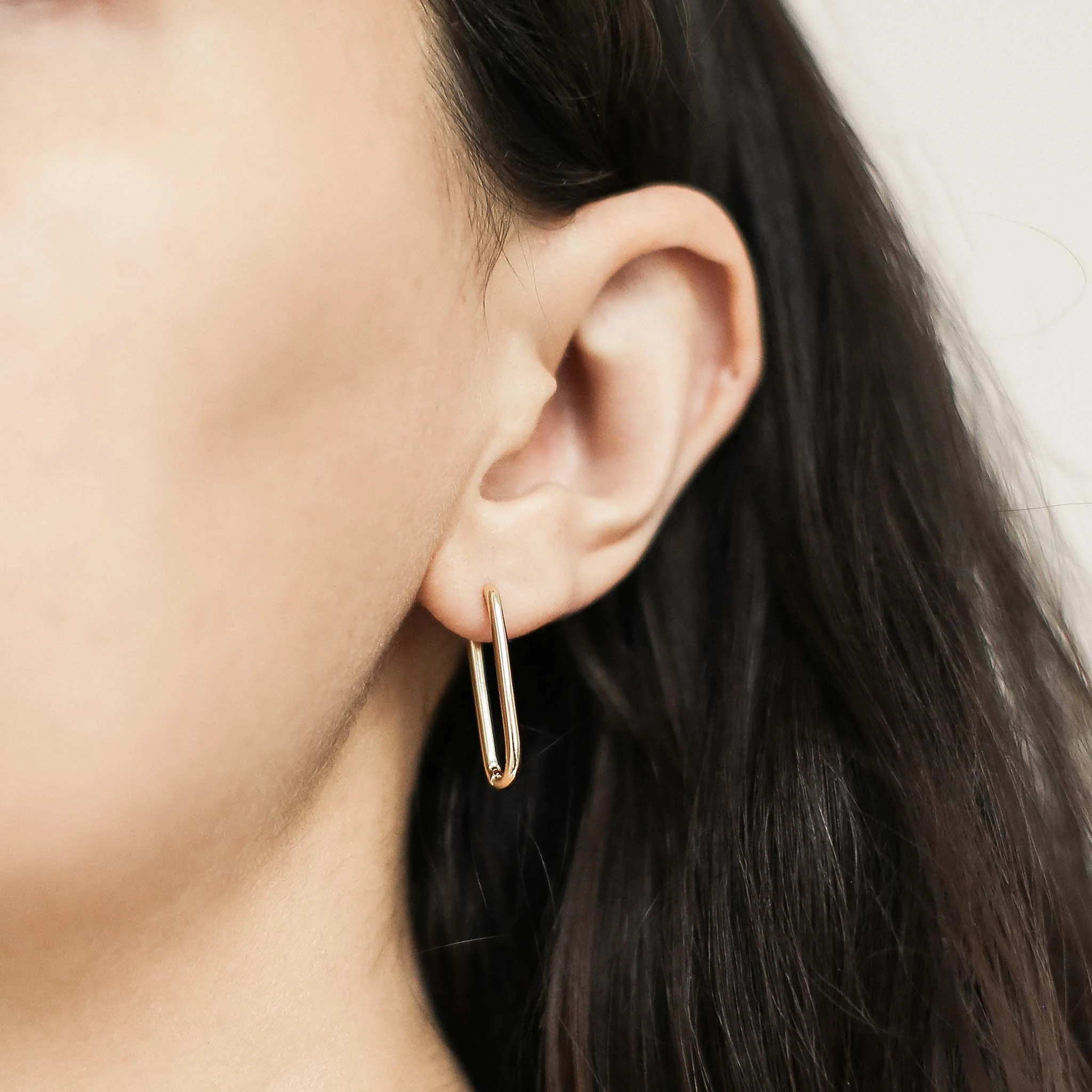 Halo Oval Hoop Earrings in Titanium - Image 3