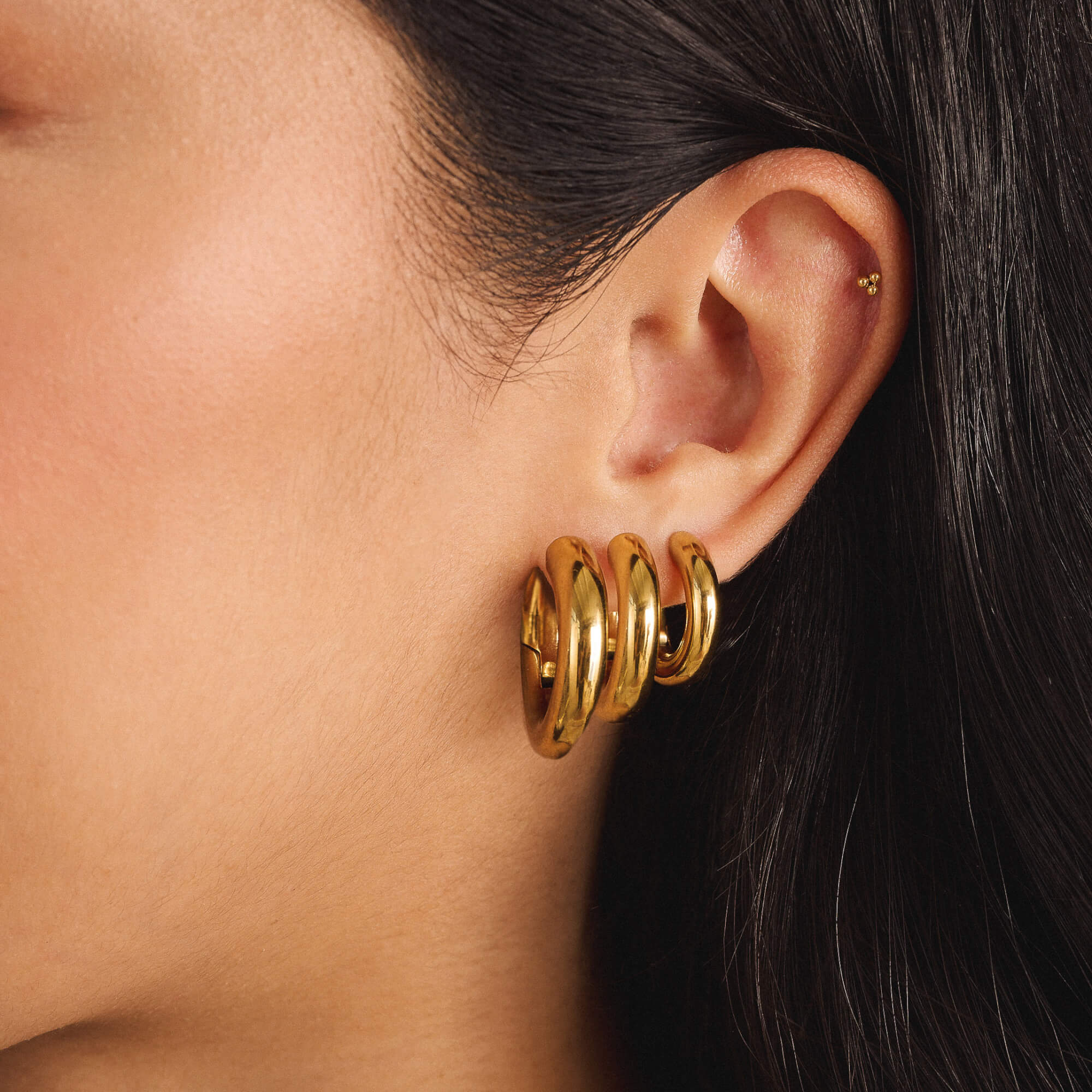 Mini Every Body Hoops in Titanium - Image 3