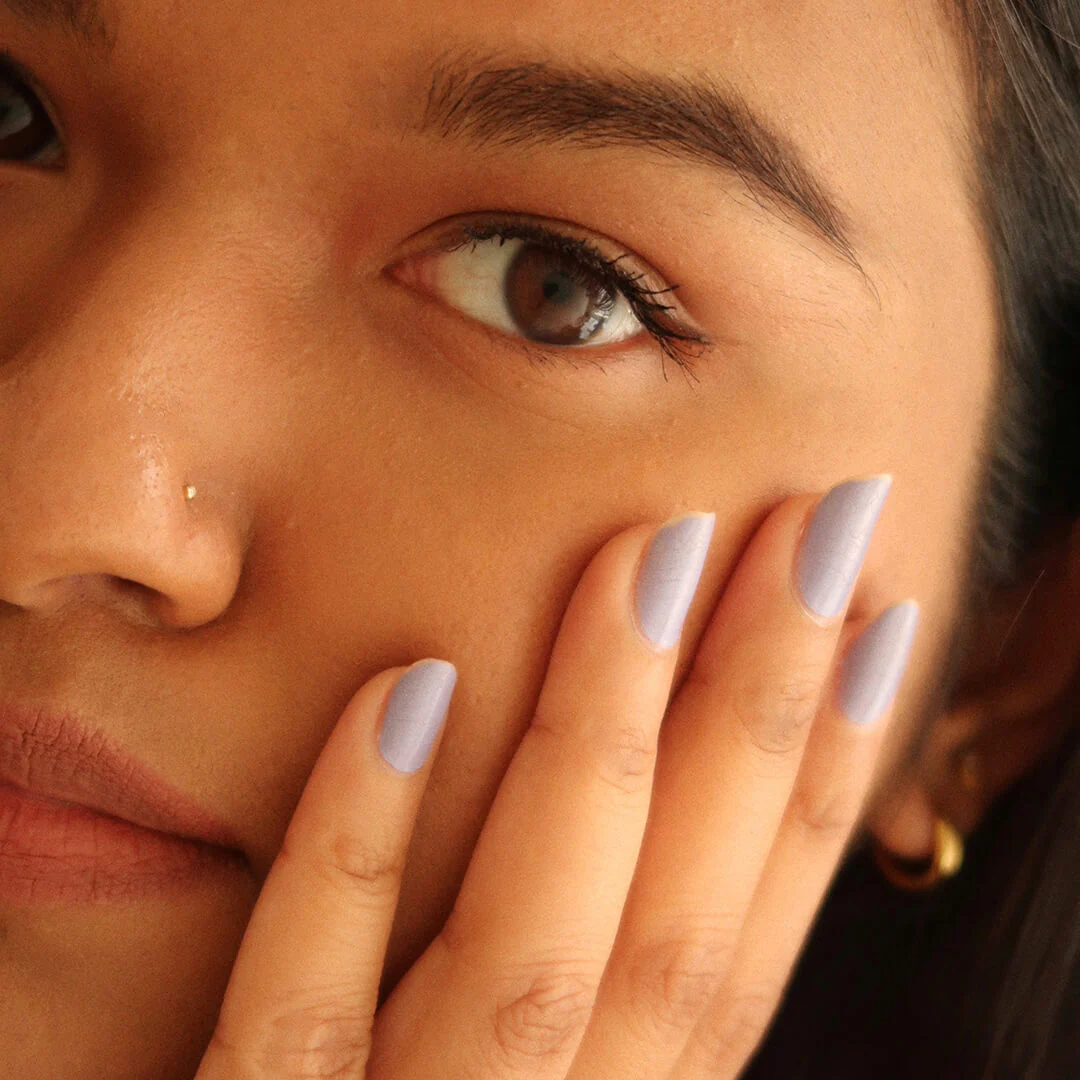 Tiny Diamond Stud L-Shape Nose Ring in 14k Gold - Image 4